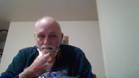 Snapshot of mdane99 chatting on 12.17.24 mdane99 online show from 12.17.24