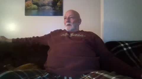 Snapshot of mdane99 chatting on 12.22.24 mdane99 online show from 12.22.24