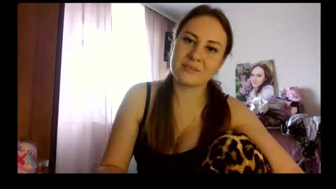 Snapshot of meadoweyes_ chatting on 10.07.25 meadoweyes_ online show from 10.07.25