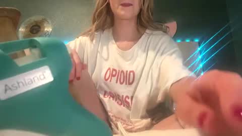 Snapshot of meadowmoon3 chatting on 10.28.25 meadowmoon3 online show from 10.28.25