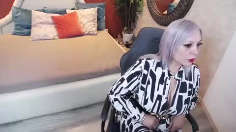 meamandax online show from 02.14.25