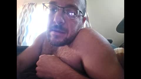 Snapshot of meatinyourgrill chatting on 10.20.25 meatinyourgrill online show from 10.20.25