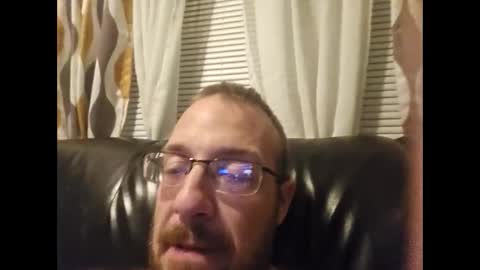 Snapshot of meatinyourgrill chatting on 10.22.25 meatinyourgrill online show from 10.22.25