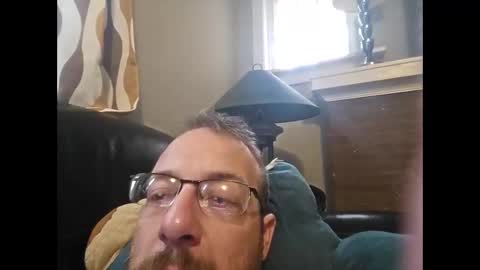 Snapshot of meatinyourgrill chatting on 10.24.25 meatinyourgrill online show from 10.24.25