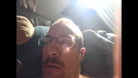 Snapshot of meatinyourgrill chatting on 11.12.25 meatinyourgrill online show from 11.12.25