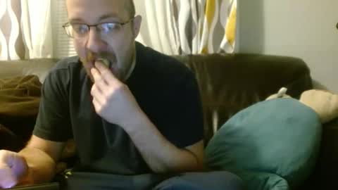 Snapshot of meatinyourgrill chatting on 02.03.26 meatinyourgrill online show from 02.03.26