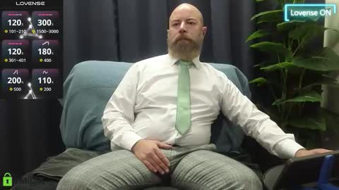 Snapshot of meaty_roll chatting on 10.13.25 Meaty Roll online show from 10.13.25