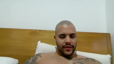 Snapshot of medellindrak chatting on 01.14.25 filippoae online show from 01.14.25