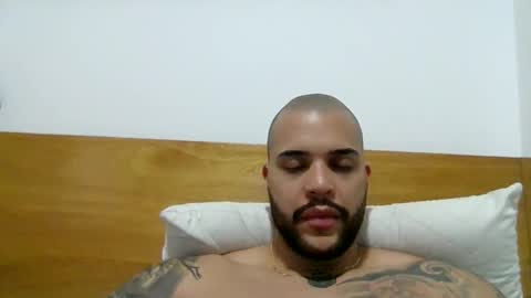 Snapshot of medellindrak chatting on 03.01.25 filippoae online show from 03.01.25