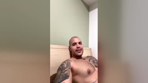 Snapshot of medellindrak chatting on 03.23.26 filippoae online show from 03.23.26