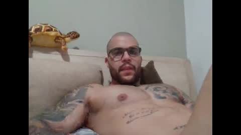 Snapshot of medellindrak chatting on 04.27.26 filippoae online show from 04.27.26
