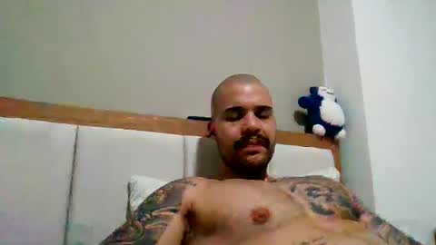 Snapshot of medellindrak chatting on 06.08.26 filippoae online show from 06.08.26