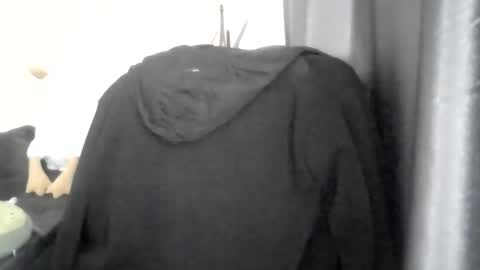 Snapshot of medjik_lool chatting on 10.24.25 Oltereodora-lima online show from 10.24.25