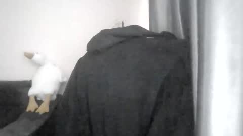 Snapshot of medjik_lool chatting on 10.28.25 Oltereodora-lima online show from 10.28.25