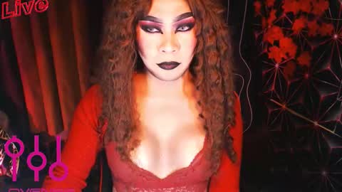 THE QUEEN ALPHA   Queen Medusa Prey online show from 09.23.25