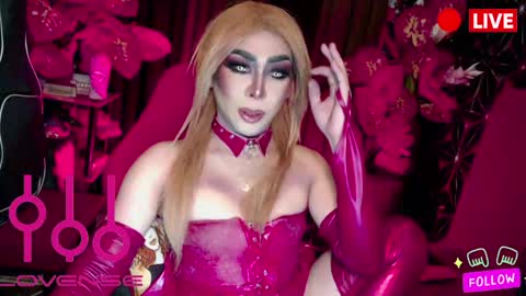 Snapshot of medusaprey chatting on 05.18.26 THE QUEEN ALPHA Queen Medusa Prey online show from 05.18.26