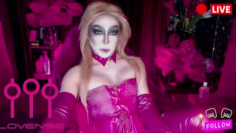 Snapshot of medusaprey chatting on 06.04.26 THE QUEEN ALPHA Queen Medusa Prey online show from 06.04.26