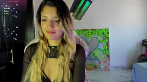Snapshot of meduza_sexy_caramel chatting on 01.15.25 Baio online show from 01.15.25