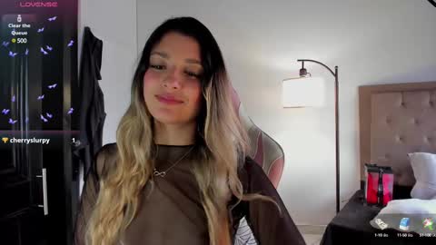 Snapshot of meduza_sexy_caramel chatting on 02.22.25 Baio online show from 02.22.25