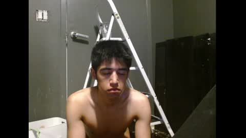 Snapshot of meekthetwink181 chatting on 11.03.25 MeekTheTwink18 online show from 11.03.25