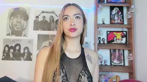 Snapshot of meeowlody chatting on 11.13.25 Emily online show from 11.13.25