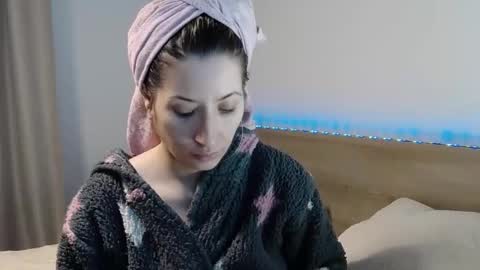 Megan Blazee  online show from 01.06.26