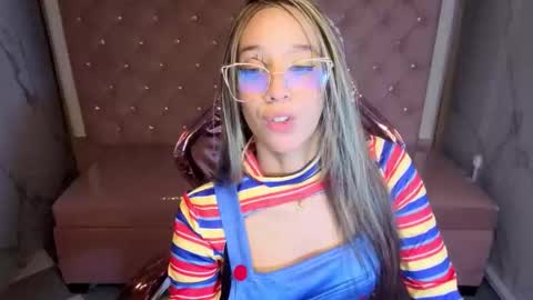 megan_collins_b online show from 10.25.25