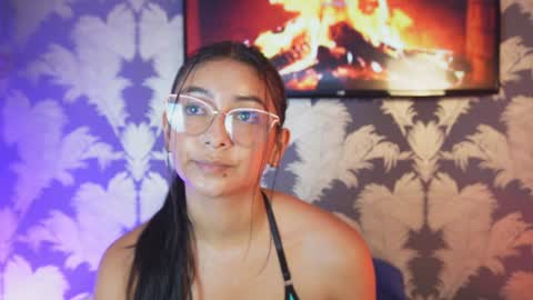 Carolina Paez online show from 01.15.25