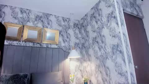 Carolina Paez online show from 09.13.25