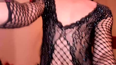 megan do santos online show from 12.17.24