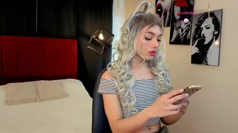 megan do santos online show from 10.02.25