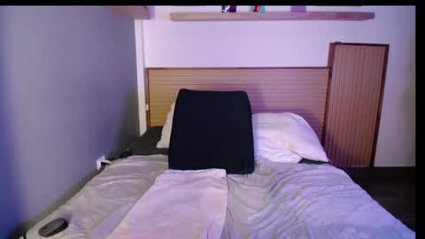 megan_dreams1 online show from 12.15.24