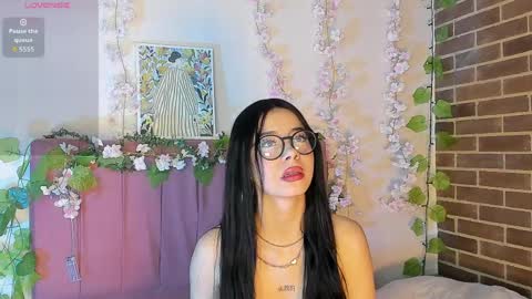 Snapshot of megan_gg chatting on 03.31.26 megan_gg online show from 03.31.26