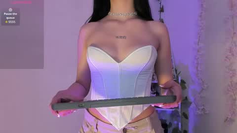 Snapshot of megan_gg chatting on 04.15.26 megan_gg online show from 04.15.26
