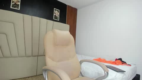 Megan online show from 10.10.25