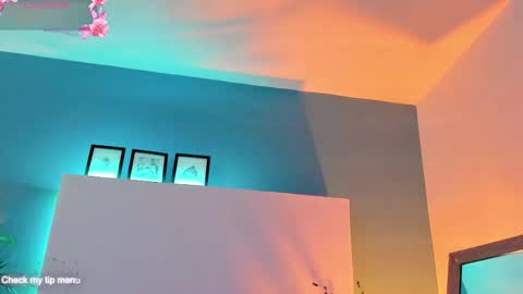    online show from 10.22.25