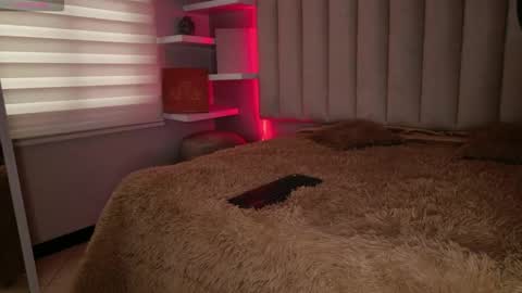     online show from 11.24.25