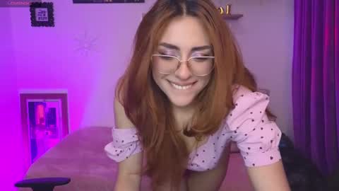                 Laura                 online show from 10.03.25