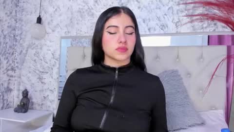 Snapshot of megan_rossee1 chatting on 10.22.25 MEGAN online show from 10.22.25