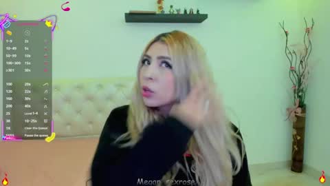 Snapshot of megan_sexrose chatting on 05.12.26 Megan rose online show from 05.12.26