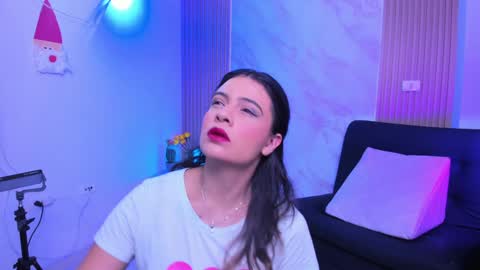 Megan online show from 02.04.25