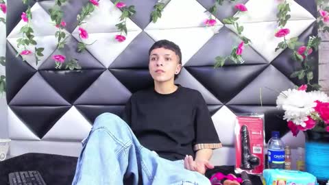 Snapshot of megan_thompsonn_ chatting on 09.20.25 megan_thompsonn_ online show from 09.20.25