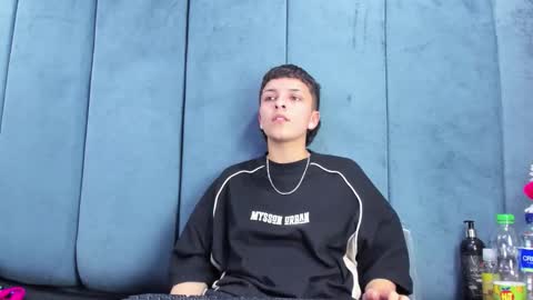 megan_thompsonn_ online show from 02.14.26