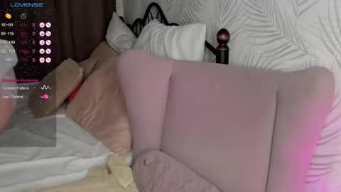 Snapshot of megan_violer chatting on 12.27.24 Megan Mon Fri 1600-2200pm Tue Wen Sat 0900-1600pm online show from 12.27.24