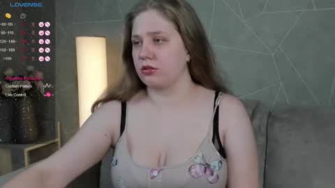 Snapshot of megan_violer chatting on 01.07.25 Megan Mon Fri 1600-2200pm Tue Wen Sat 0900-1600pm online show from 01.07.25