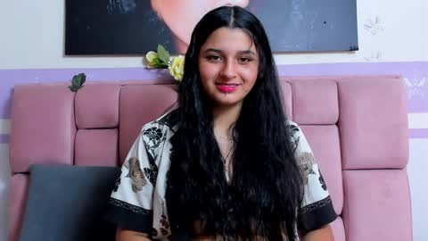 megan white 01  online show from 12.02.24