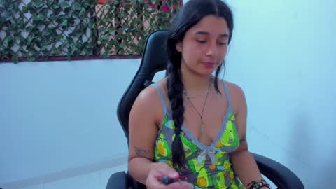 megan white 01  online show from 12.04.24