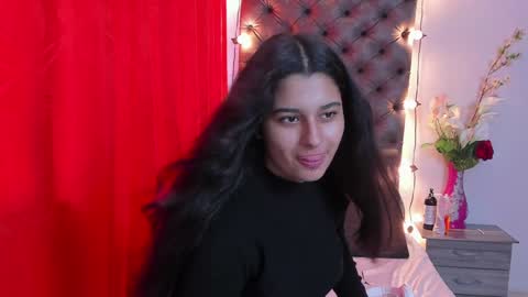 megan white 01  online show from 01.09.25