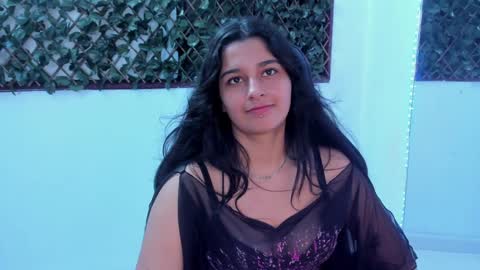 megan white 01  online show from 01.16.25