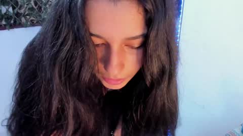 megan white 01  online show from 01.21.25